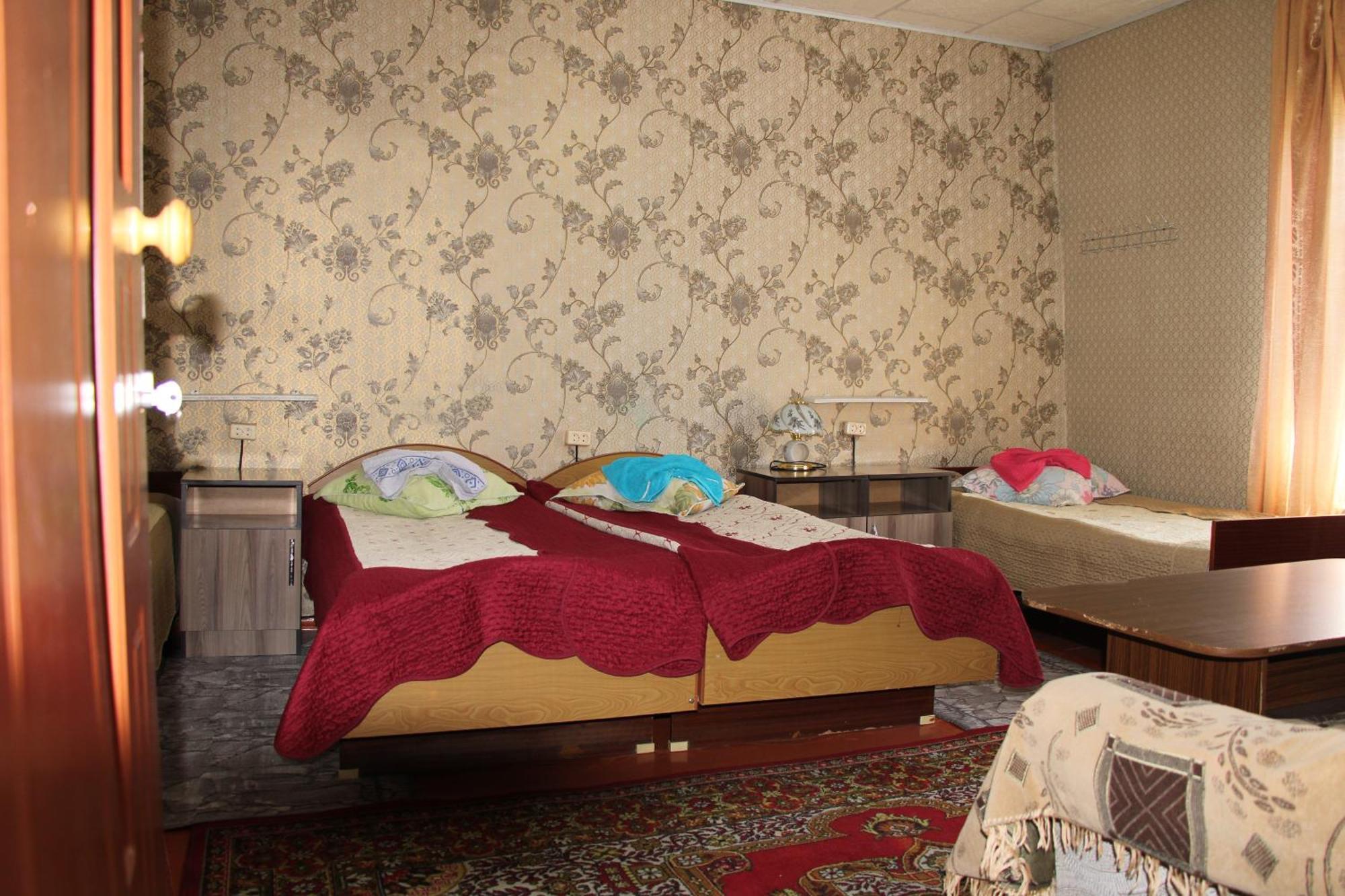 קראקול Guest House On Derbisheva מראה חיצוני תמונה